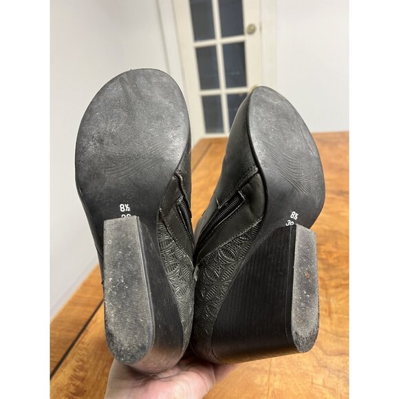 MIZ MOOZ Women’s 8.5 Katrina Grey  Leather Zip Embossed Ankle Boots Booties - Picture 9 of 9